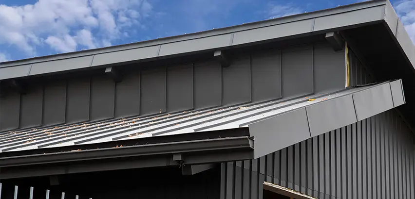 Professional Roof Eaves Installation Services in Mundelein, IL