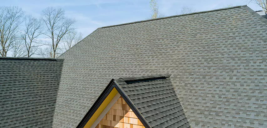 Replacing Vinyl Siding With Cedar Shingles in Mundelein