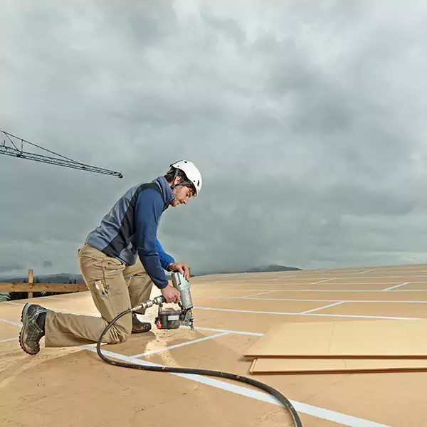 Why Mundelein Business Owners Choose Mundelein Roofing Pro for Roof Replacement?