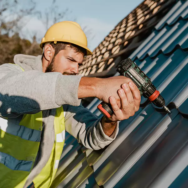 Why Mundelein Property Owners Choose Mundelein Roofing Pro for Metal Roof Replacement?