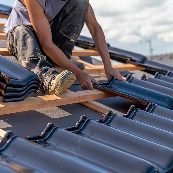 Why Mundelein Homeowners Choose Mundelein Roofing Pro for Roof and Gutter Repair?